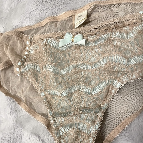 Anthropologie lingerie set - Picture 7 of 9